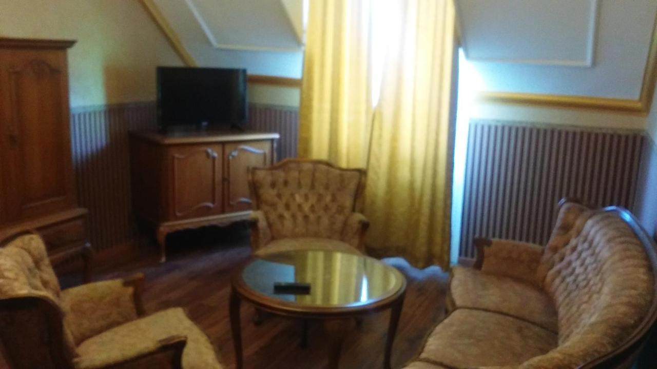 Siesta Club Apartman Harkany Exterior photo