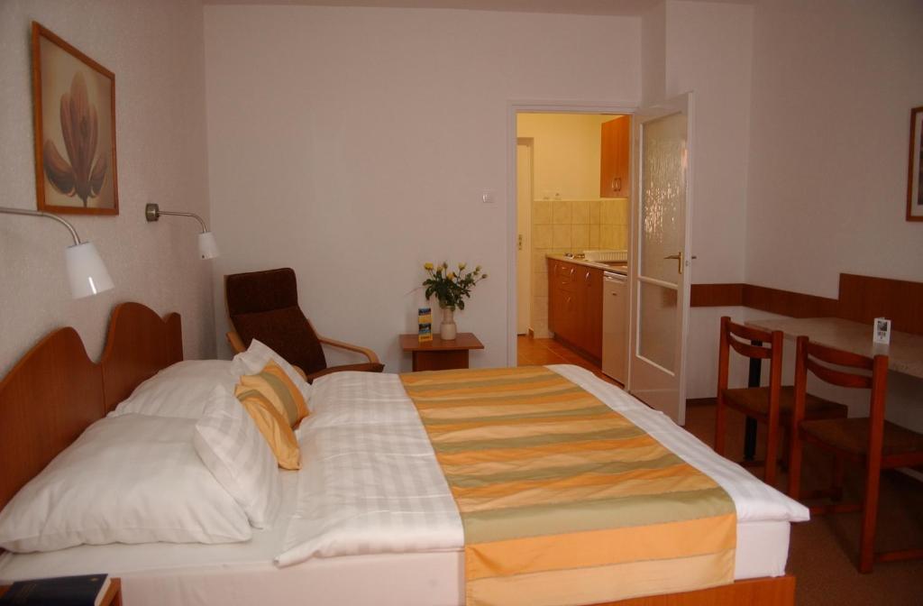 Siesta Club Apartman Harkany Room photo