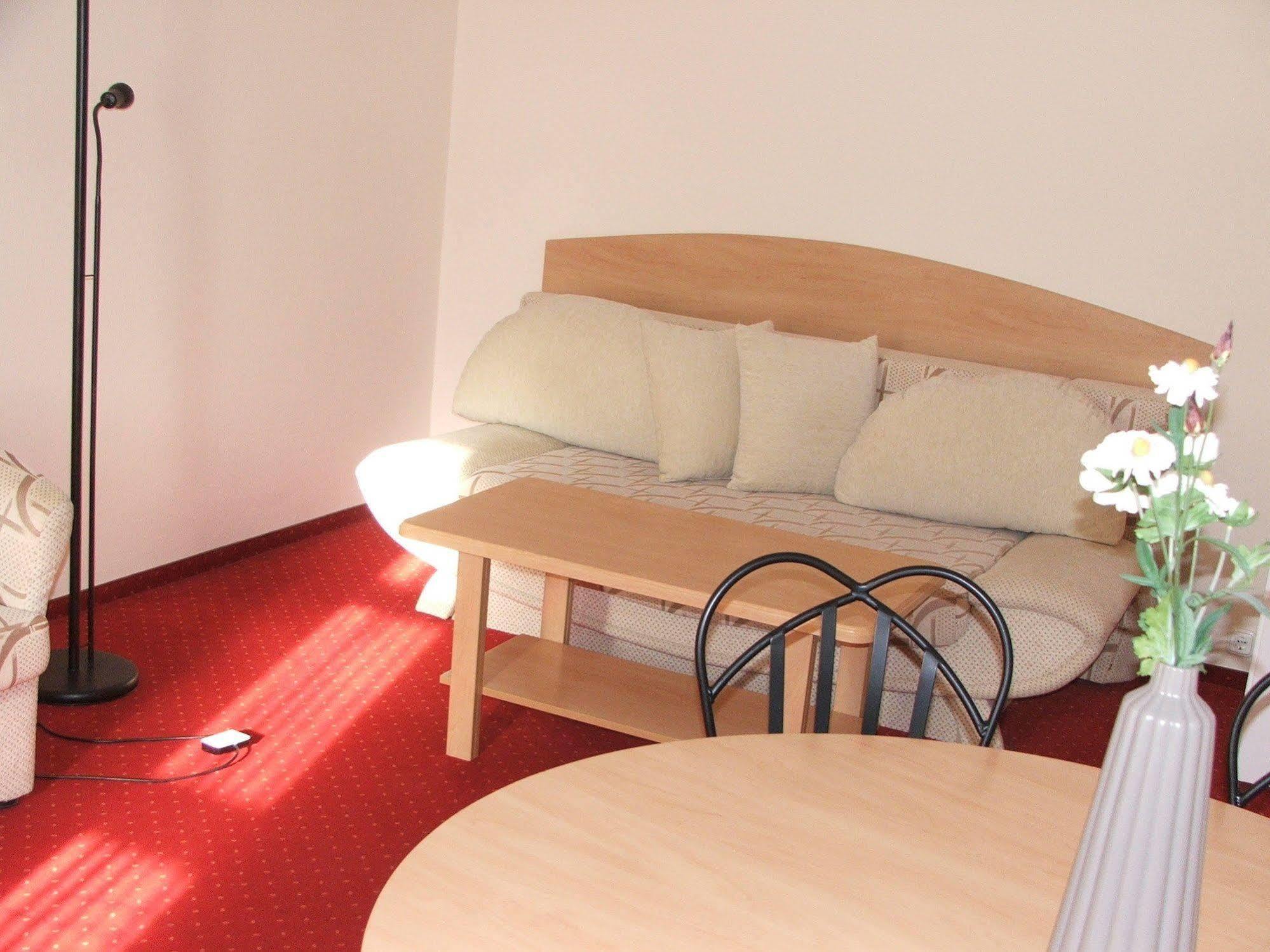 Siesta Club Apartman Harkany Exterior photo